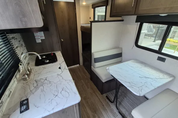 The Cozy Clipper