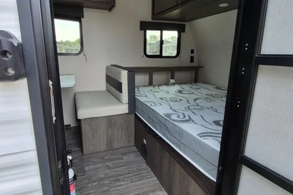 The Cozy Clipper
