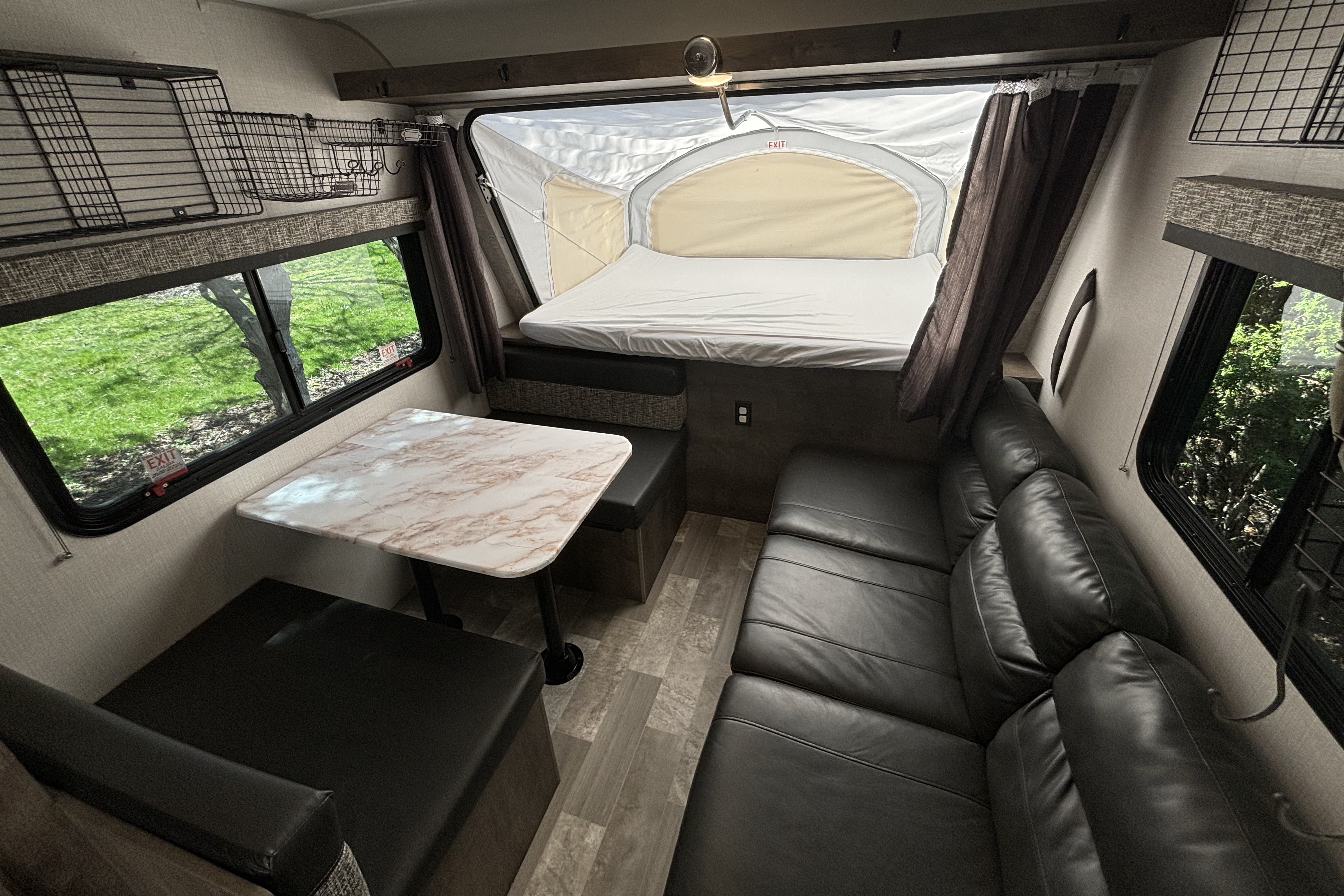✨ STRESS-FREE GETAWAY ✨ | We Deliver & Set Up! | Sleeps 6 | Modern Hybrid
