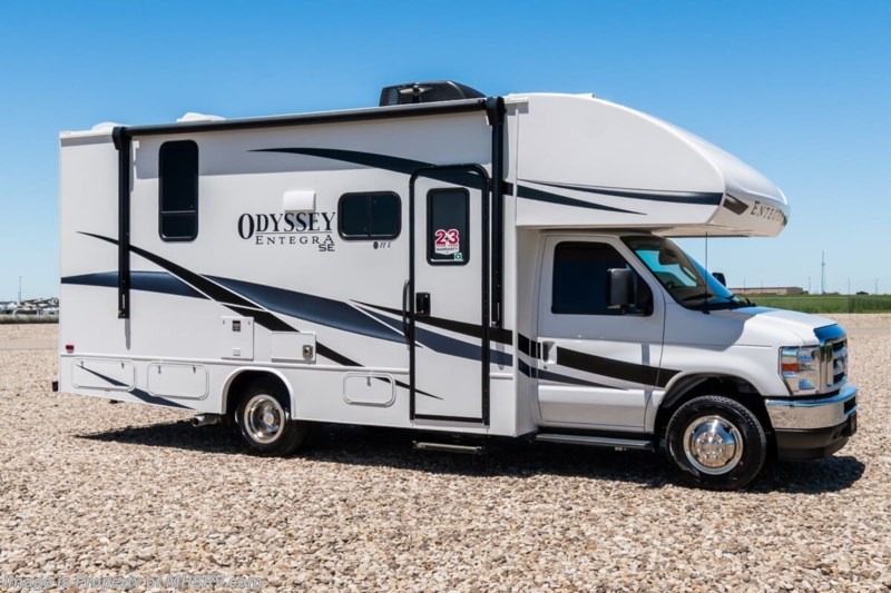 James and Desiree's Family Friendly Home on Wheels