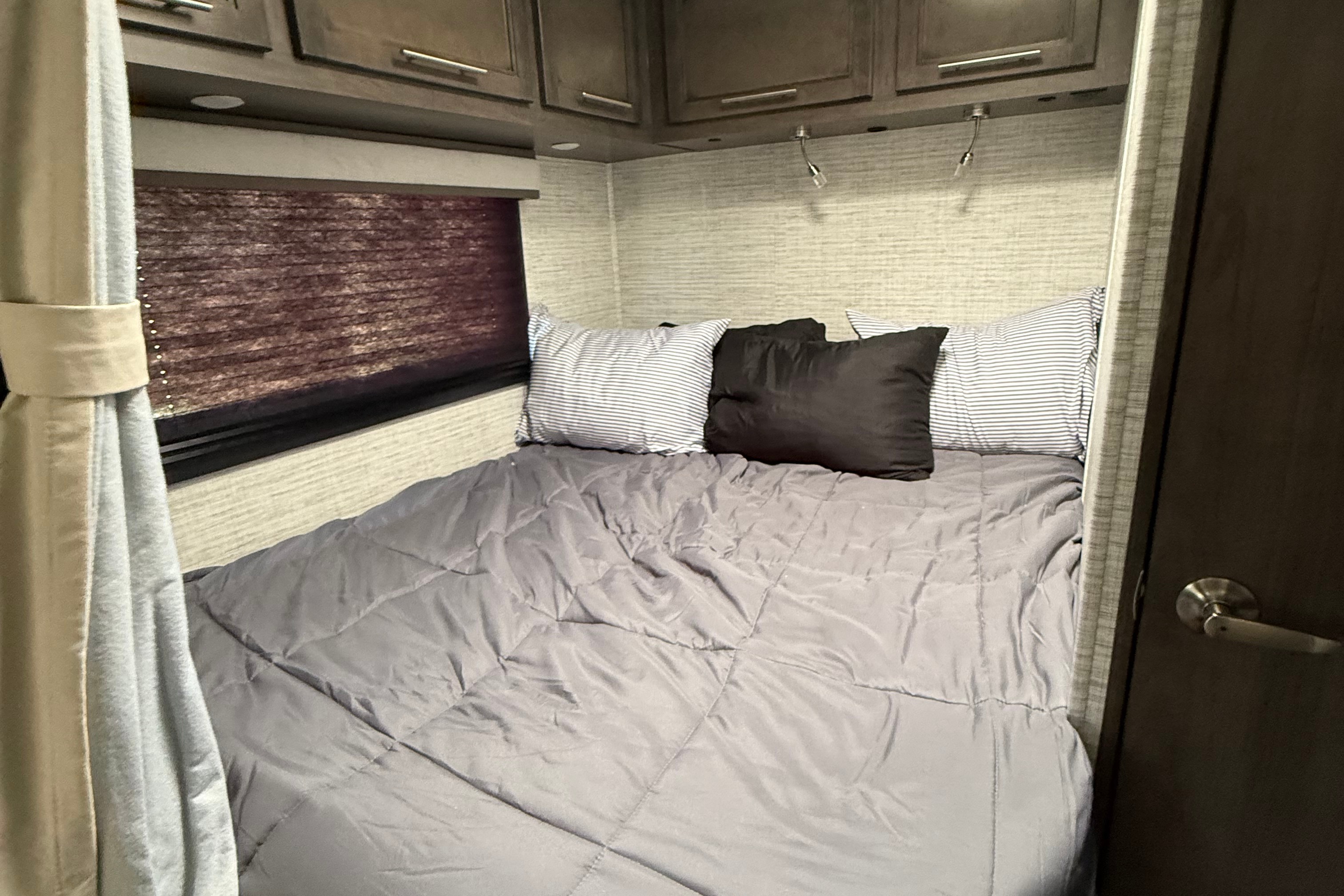 James and Desiree's Family Friendly Home on Wheels