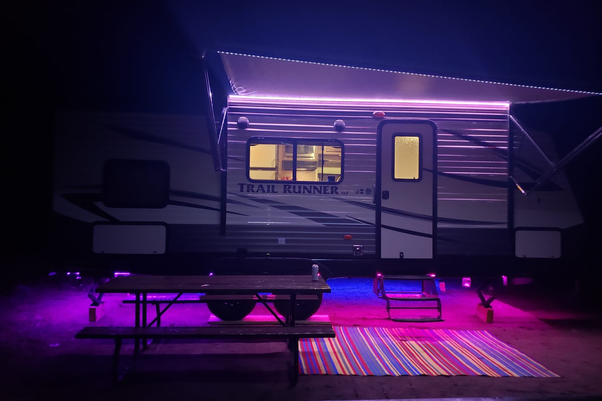 V&P's Heartland Trailrunner 22SLE Travel Trailer