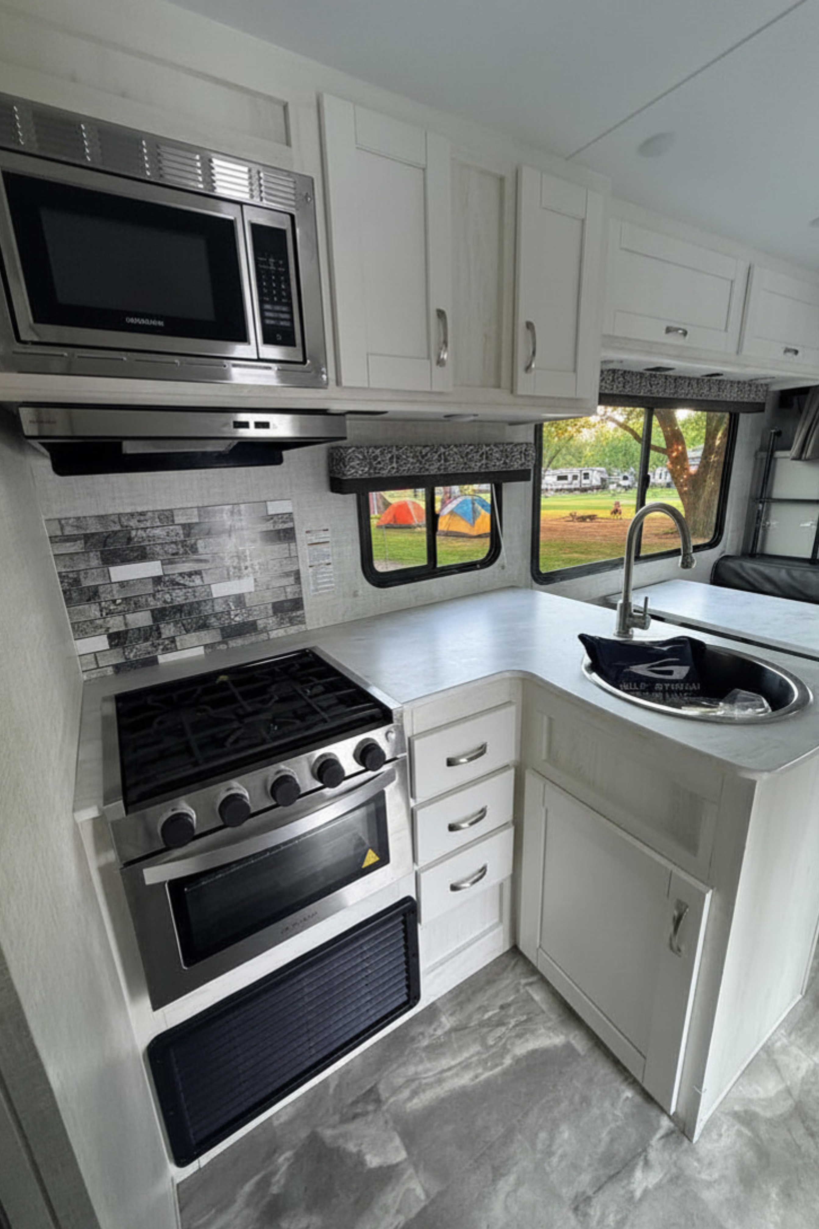 C03 - 8 Sleeper - The RV Rental Factory