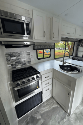 C03 - 8 Sleeper - The RV Rental Factory