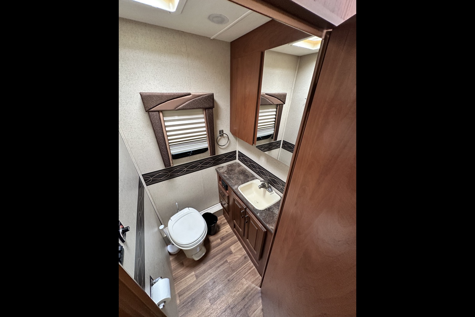 Nor-Cal RV Rental Jayco Greyhawk 31FK Class C