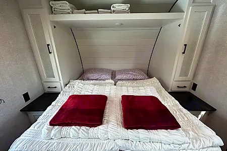 2024 Starcraft 24ft. Trailer - with free private shuttle -Franz