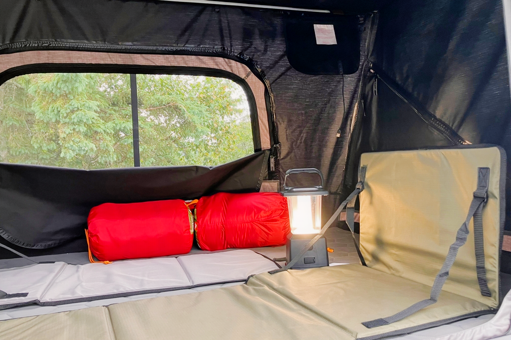 Toyota Tacoma 4x4 Camper Truck