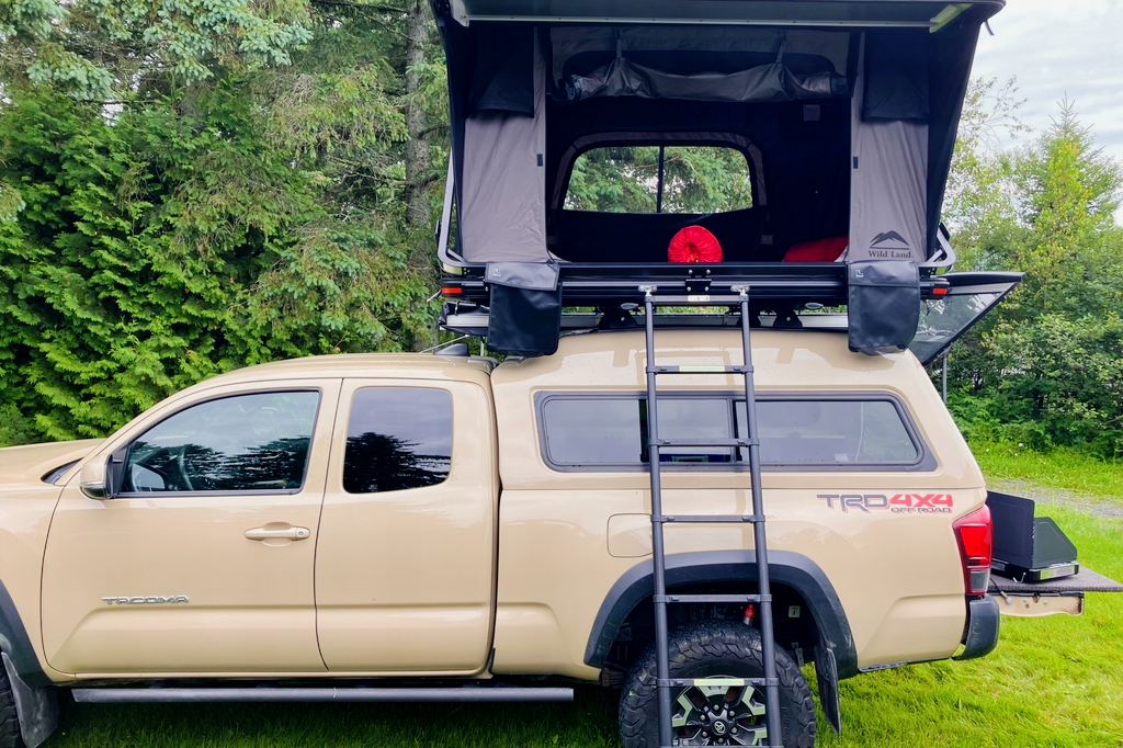 Toyota Tacoma 4x4 Camper Truck