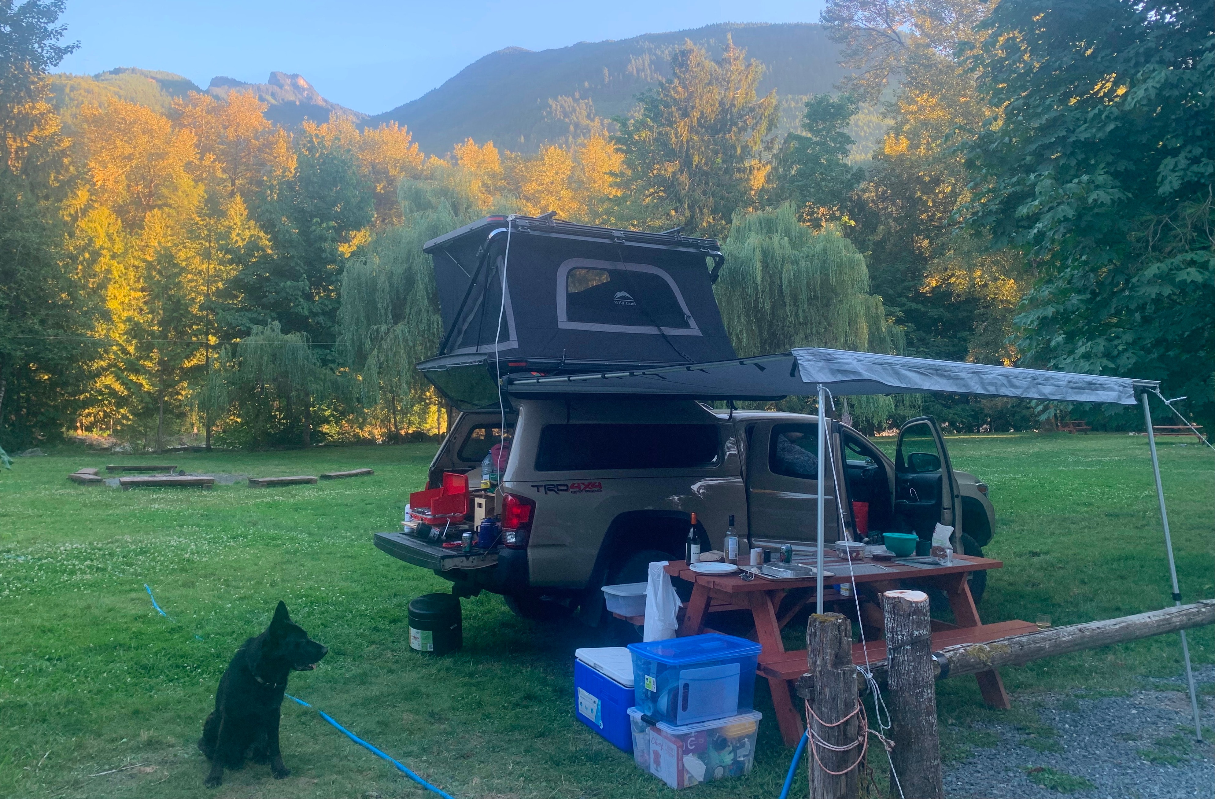 Toyota Tacoma 4x4 Camper Truck