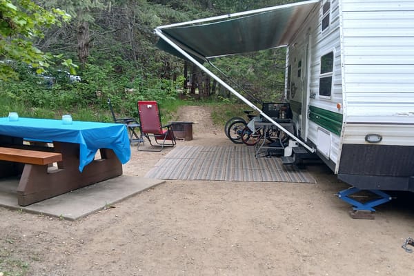 Nikki's cozy, kid friendly, pet friendly trailer.