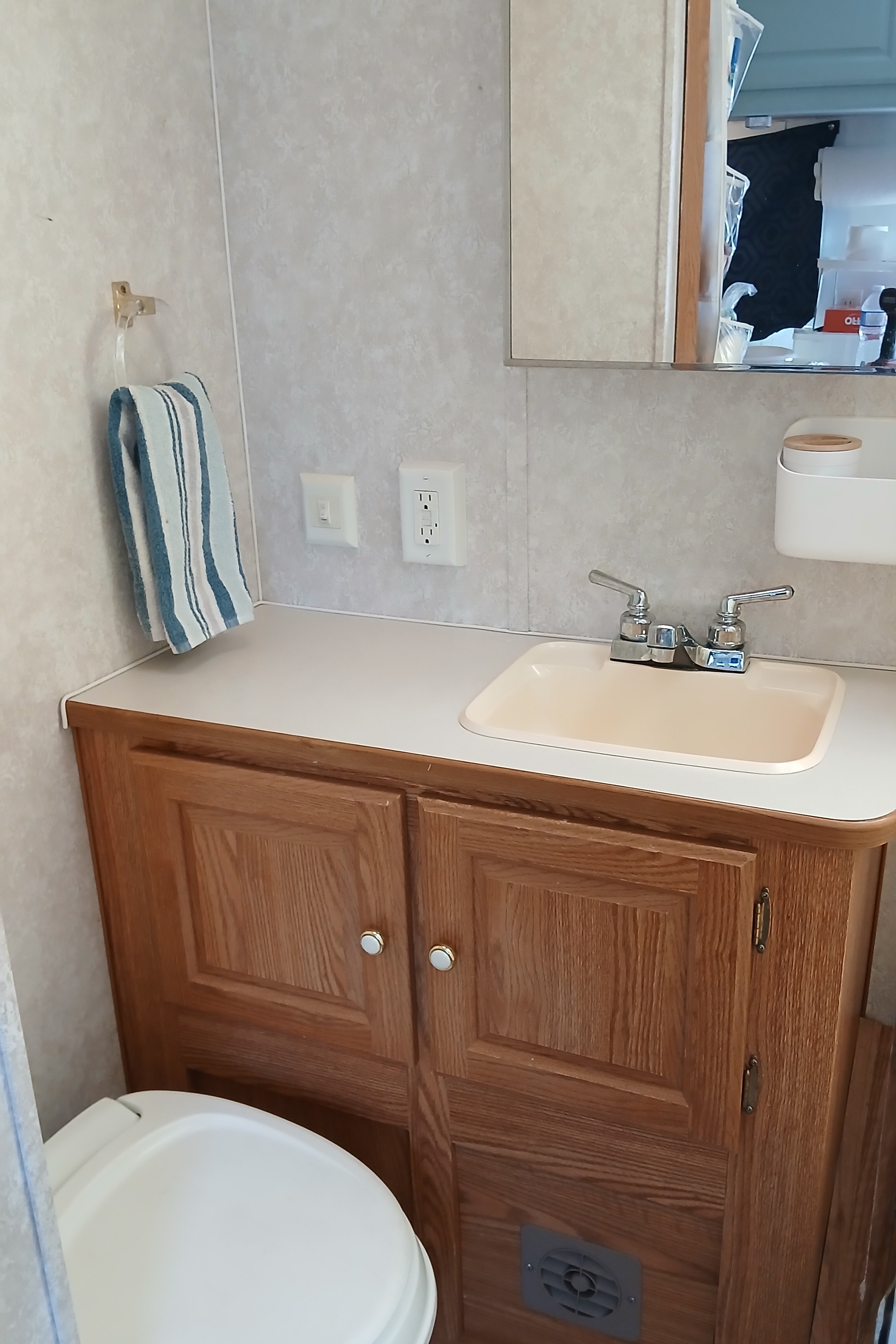Nikki's cozy, kid friendly, pet friendly trailer. 
