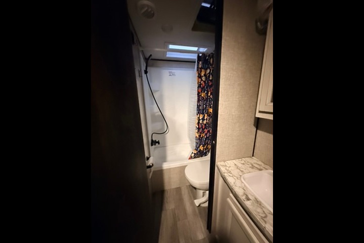 TT2 - 10 Person w/ Bunk- The RV Rental Factory