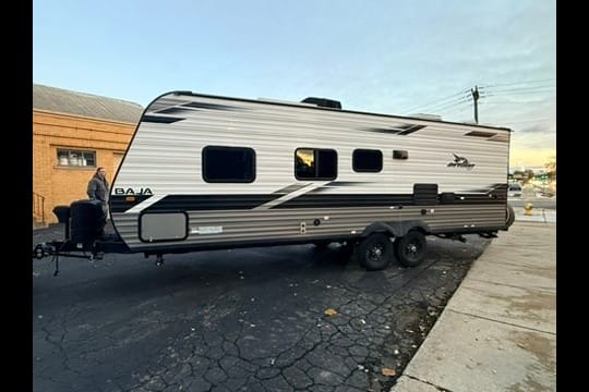TT2 - 10 Person w/ Bunk- The RV Rental Factory