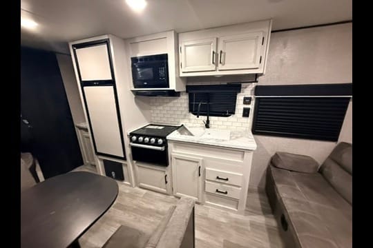 TT2 - 10 Person w/ Bunk- The RV Rental Factory