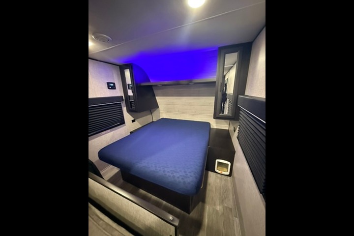 TT2 - 10 Person w/ Bunk- The RV Rental Factory