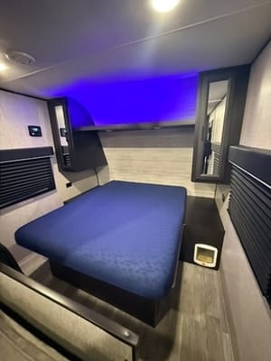 TT2 - 10 Person w/ Bunk- The RV Rental Factory