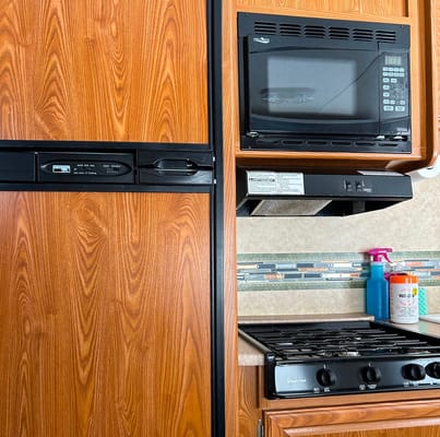 1-Dutchmen TRAVEL TRAILER / CAMPER / RV RENTAL