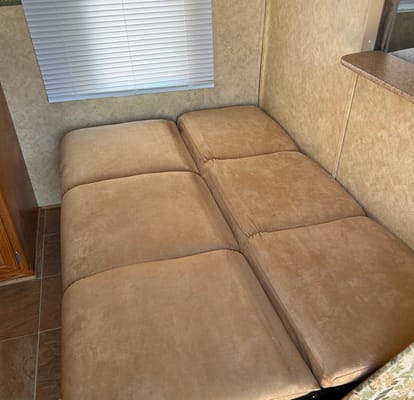1-Dutchmen TRAVEL TRAILER / CAMPER / RV RENTAL