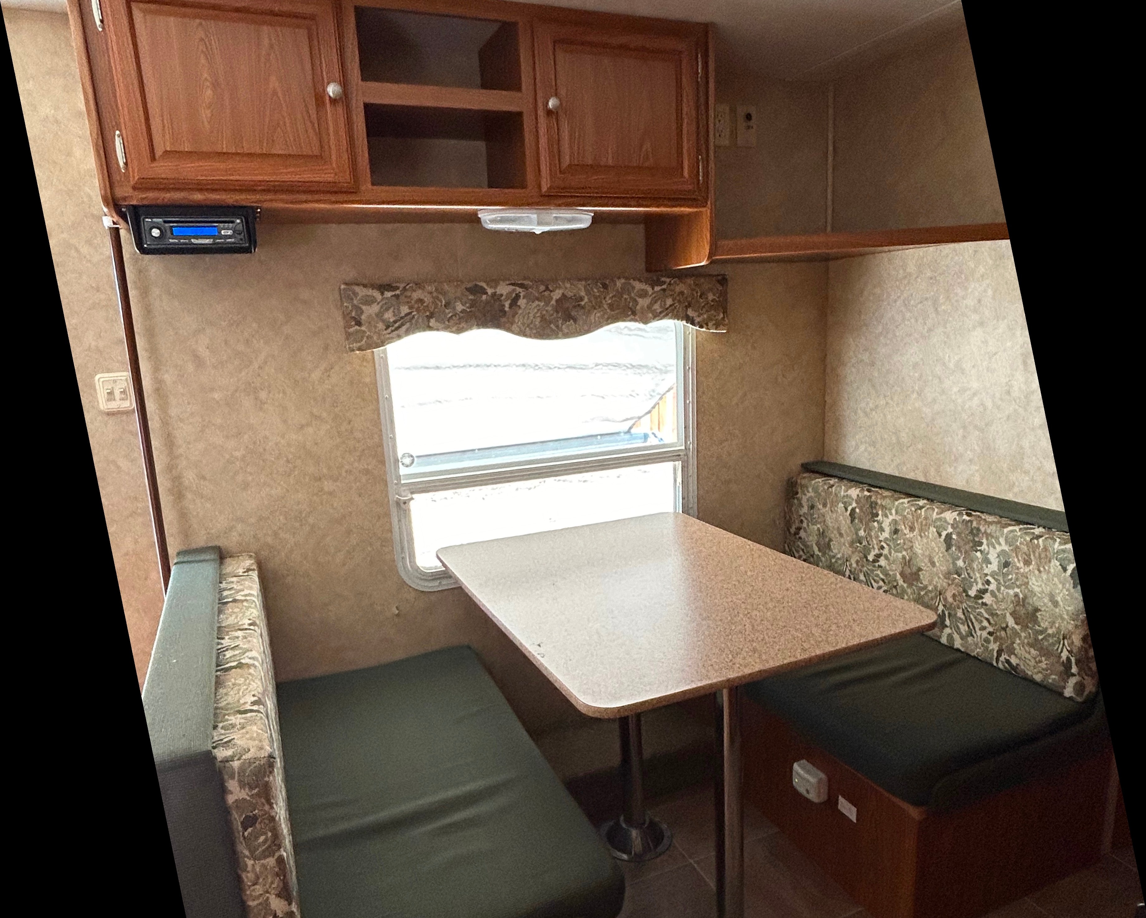1-Dutchmen TRAVEL TRAILER / CAMPER / RV RENTAL