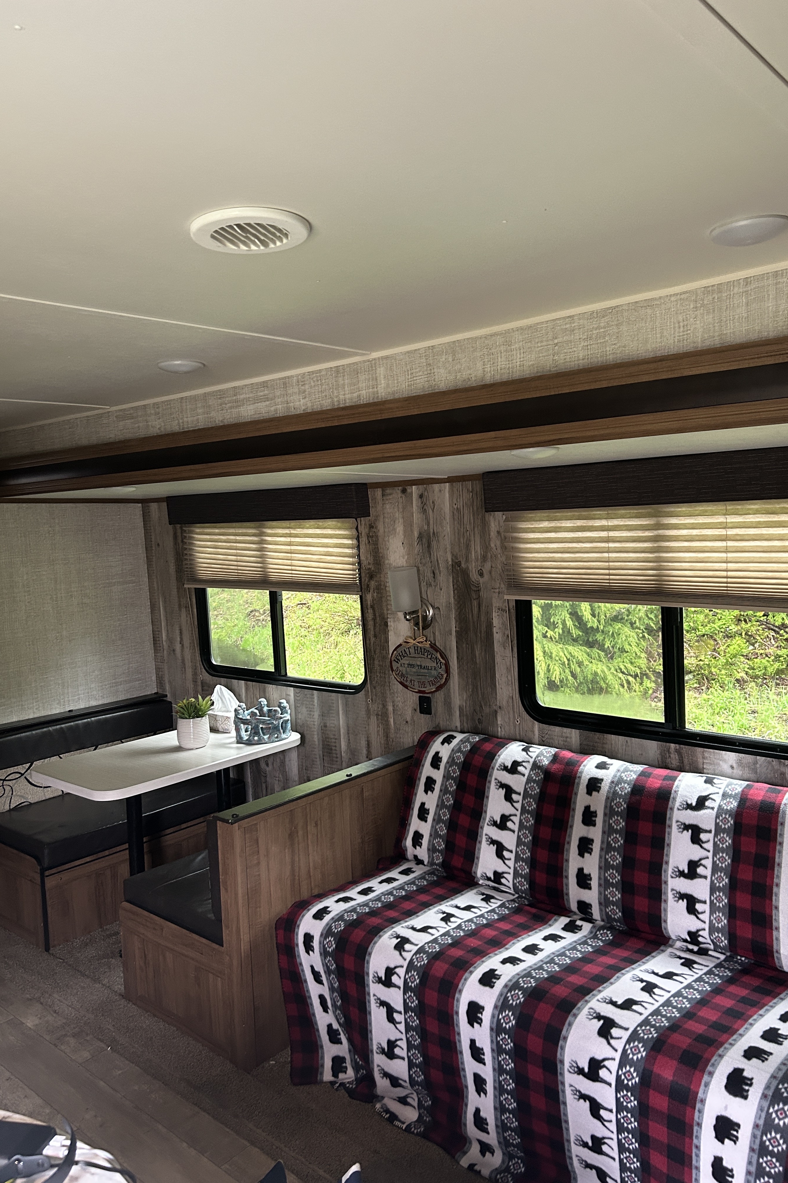 Biggar's Grand River 27BHS Travel Trailer