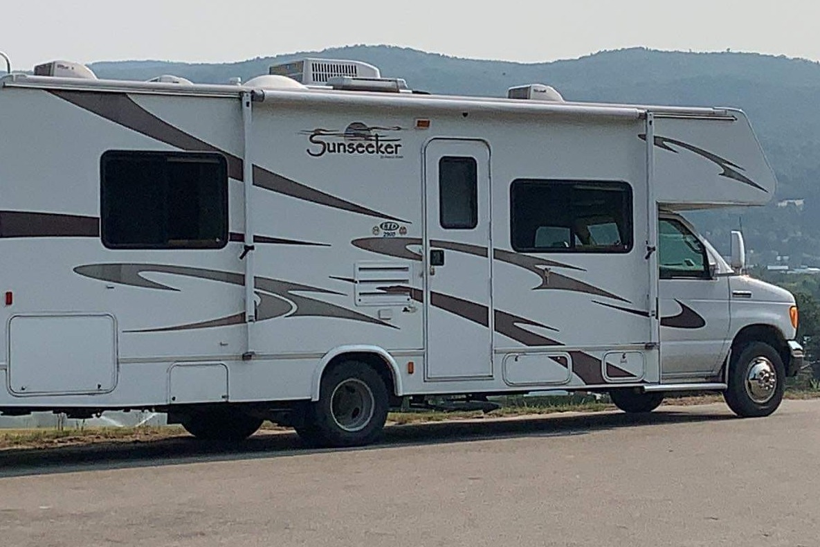 Francis Forest River Sunseeker Classe C