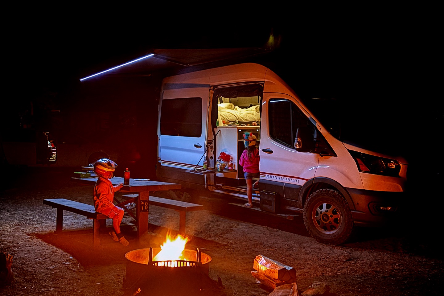 AWD Storyteller Overland Mode LT Class B (WildOnes Dreamsicle)