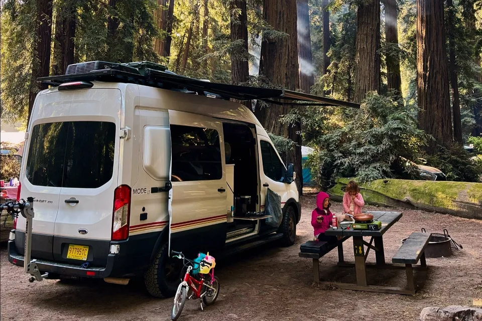 AWD Storyteller Overland Mode LT Class B (WildOnes Dreamsicle)
