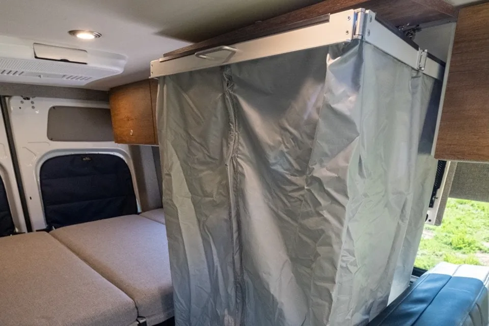 AWD Storyteller Overland Mode LT Class B (WildOnes Dreamsicle)