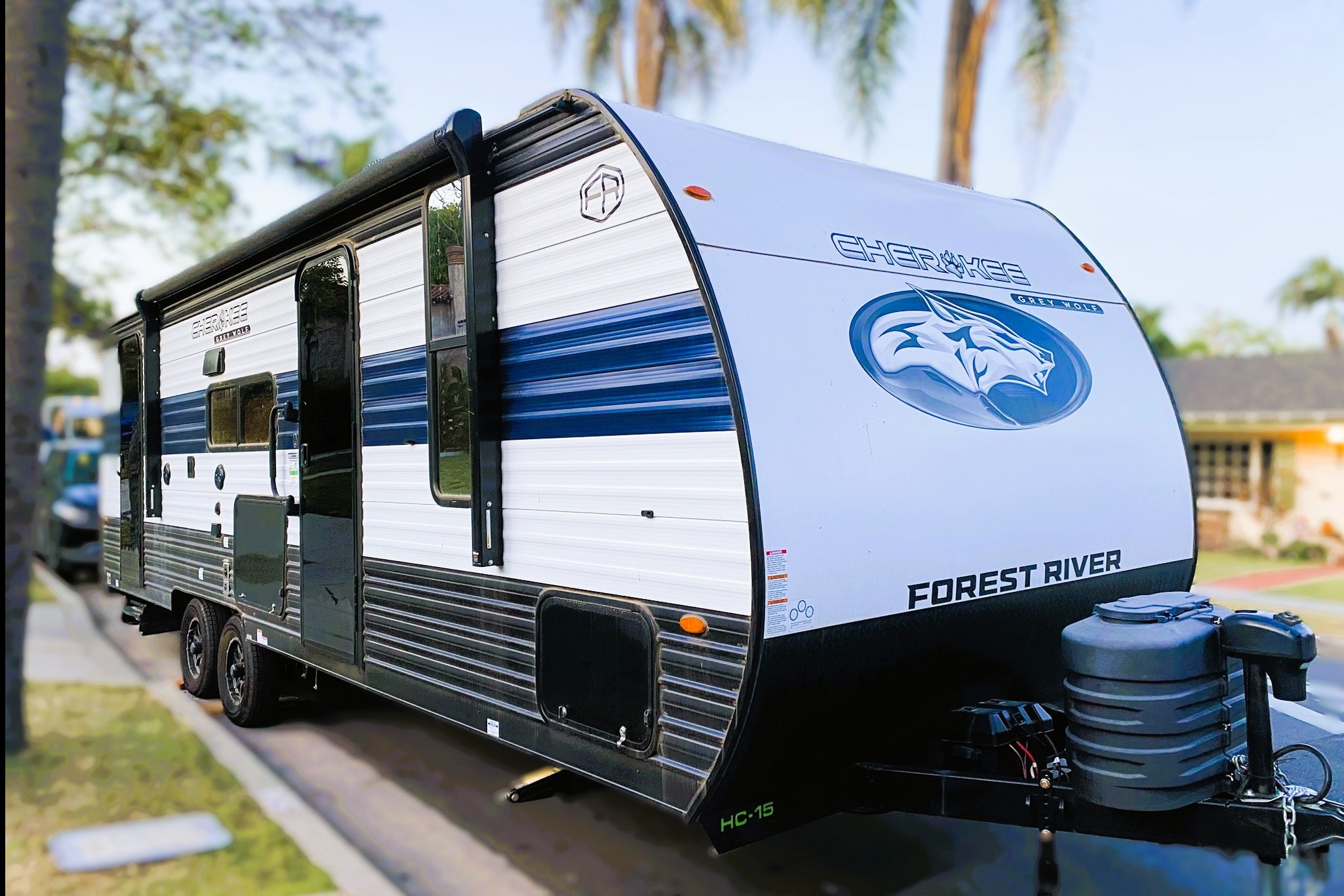 🐺 Sugar Wolf 🐺 Dual Entry • Double Bunks • Slide-Out • Sleeps 8