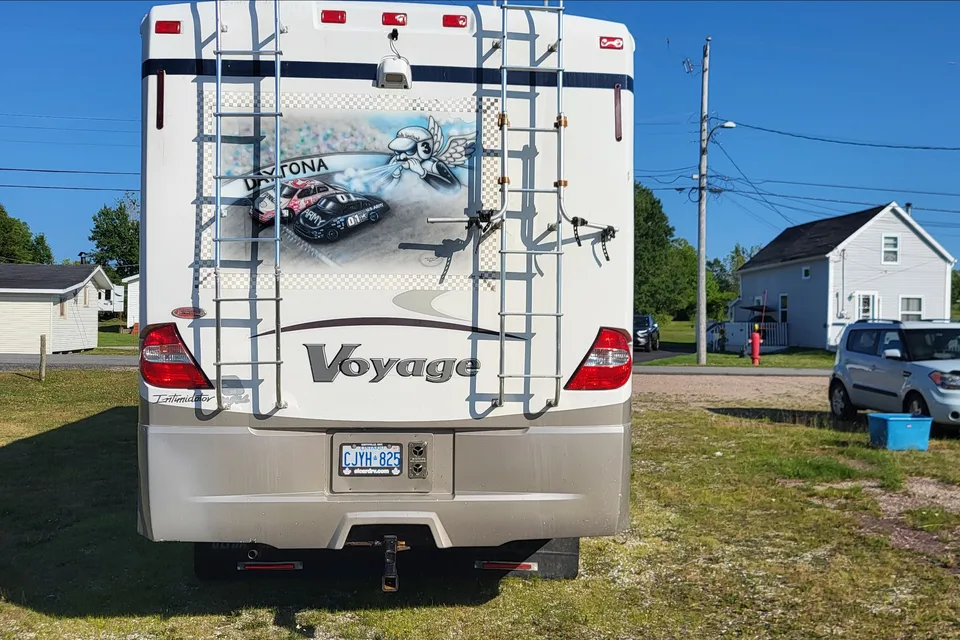 Squibbies Winnebago Voyage Class A