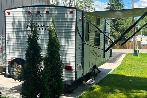 JJ’s weekender - Salem Cruise lite travel trailer