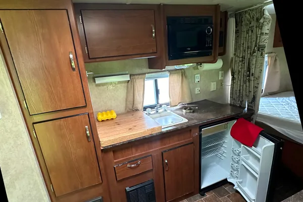 JJ’s weekender - Salem Cruise lite travel trailer