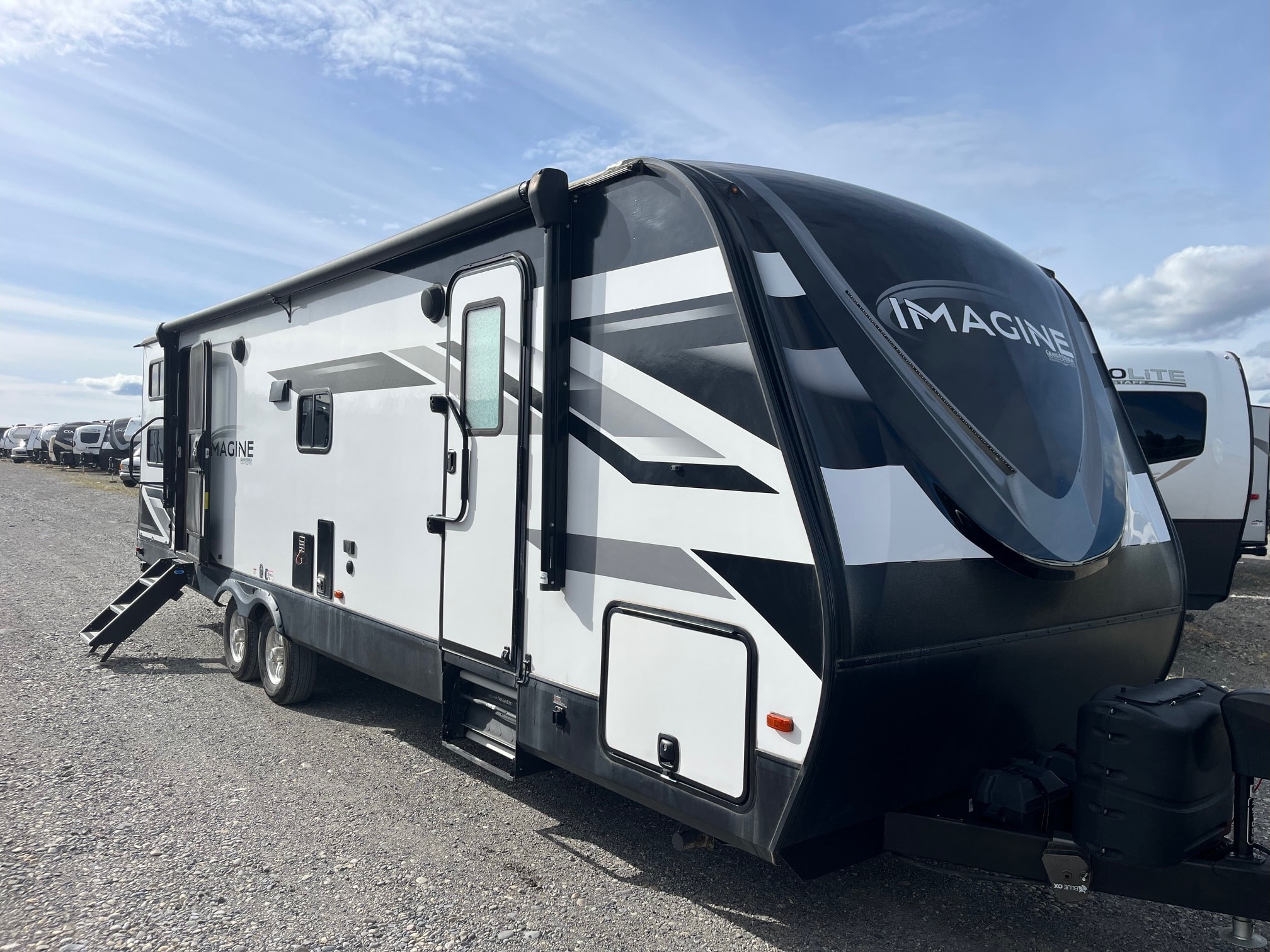 Mike's Grand Design Imagine 2910BH Travel Trailer