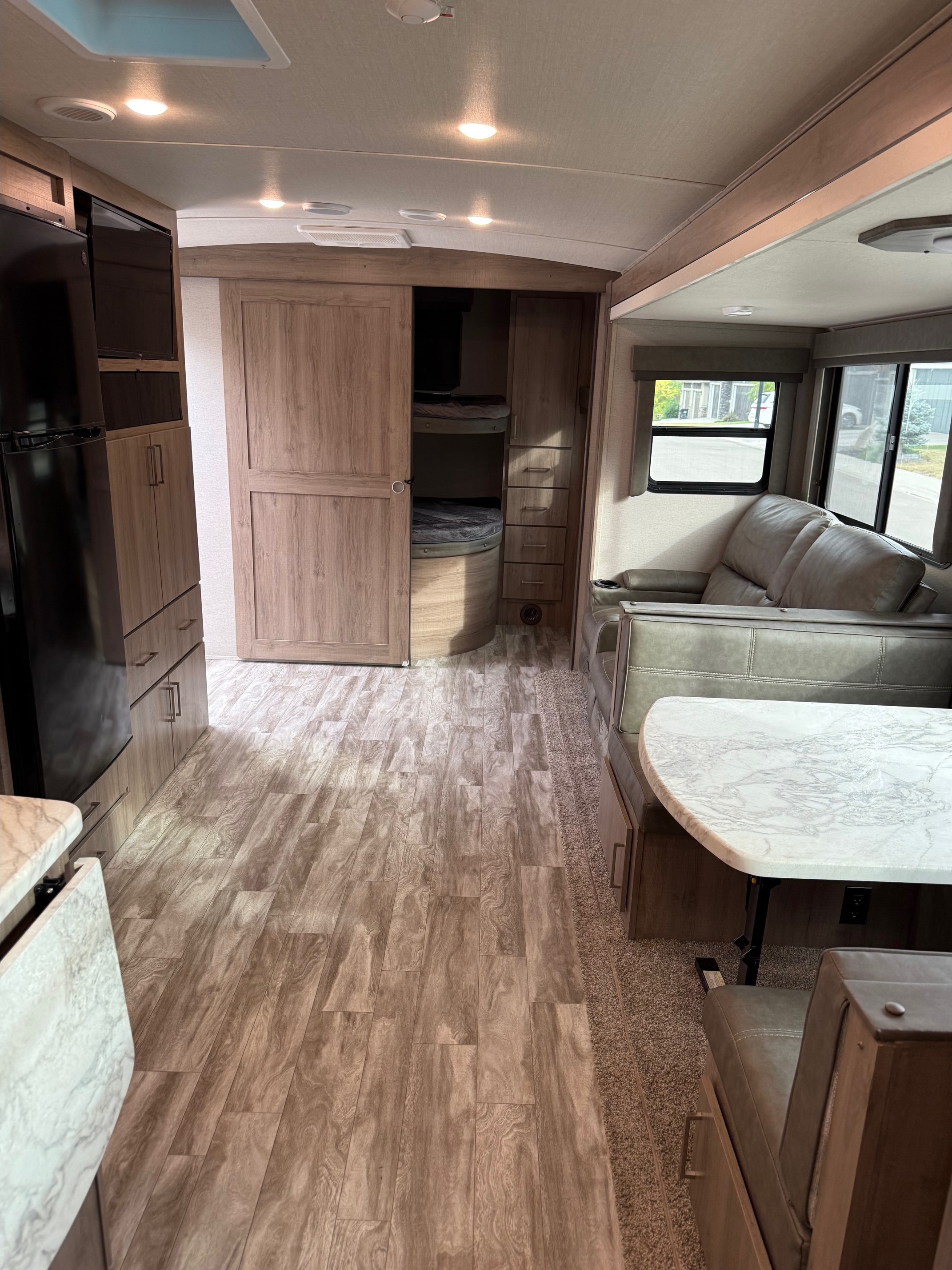 Mike's Grand Design Imagine 2910BH Travel Trailer