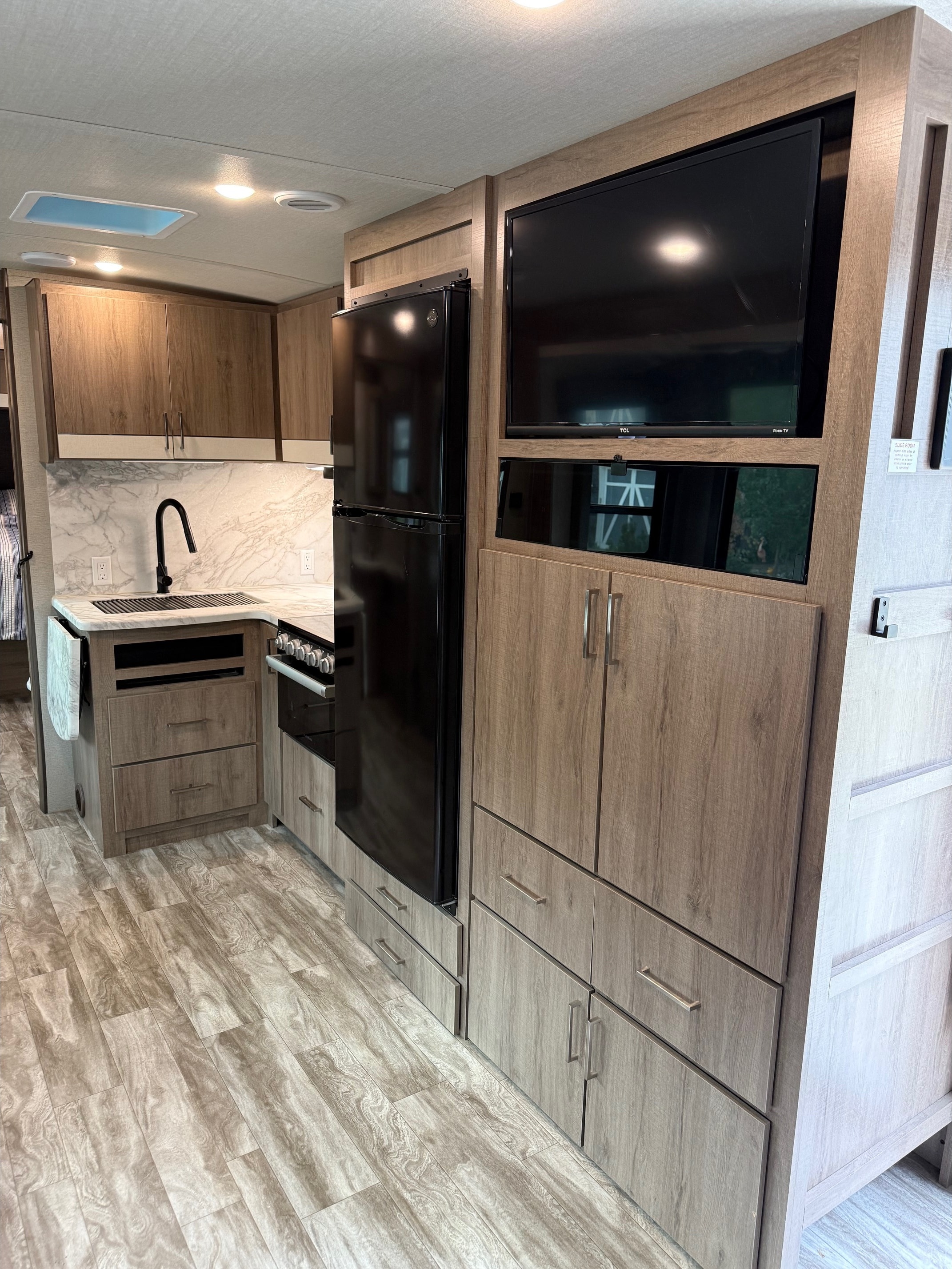 Mike's Grand Design Imagine 2910BH Travel Trailer