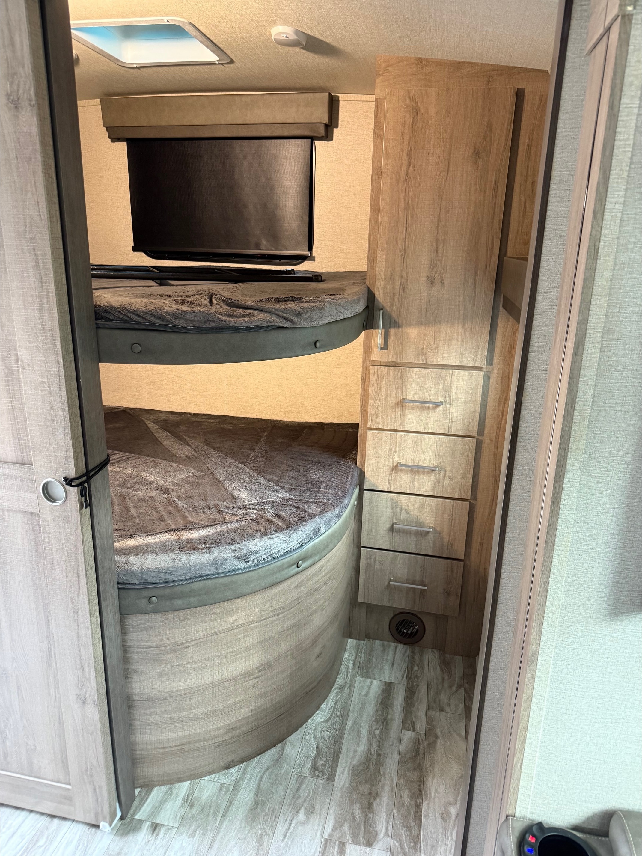 Mike's Grand Design Imagine 2910BH Travel Trailer