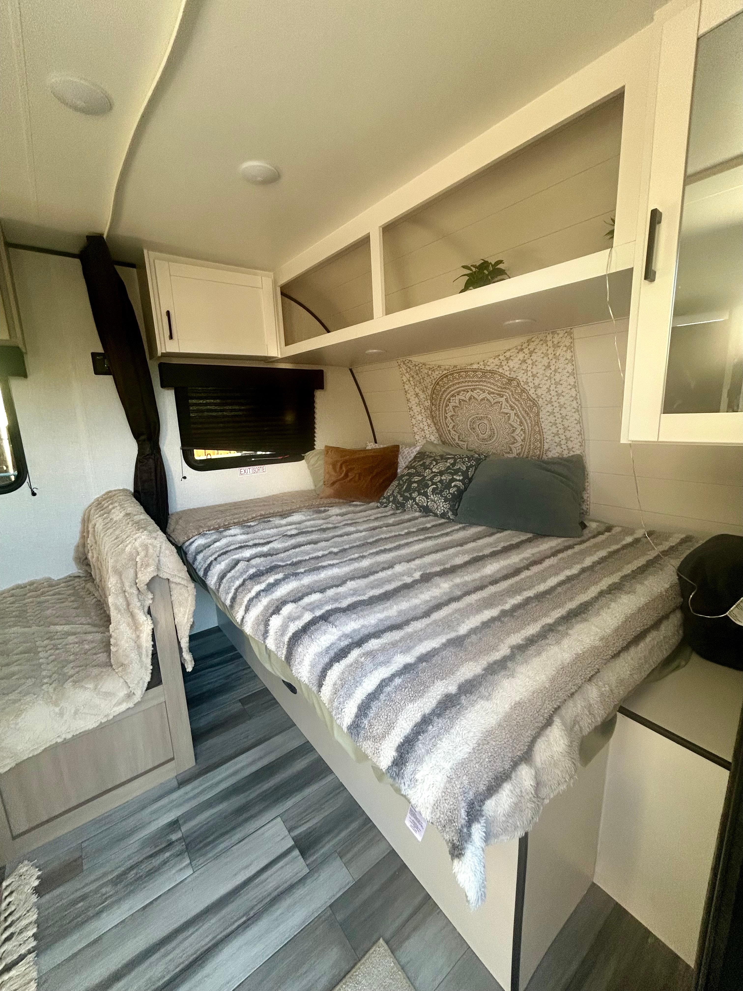 Jennifer's Jayco Baja Edition SLX Travel Trailer