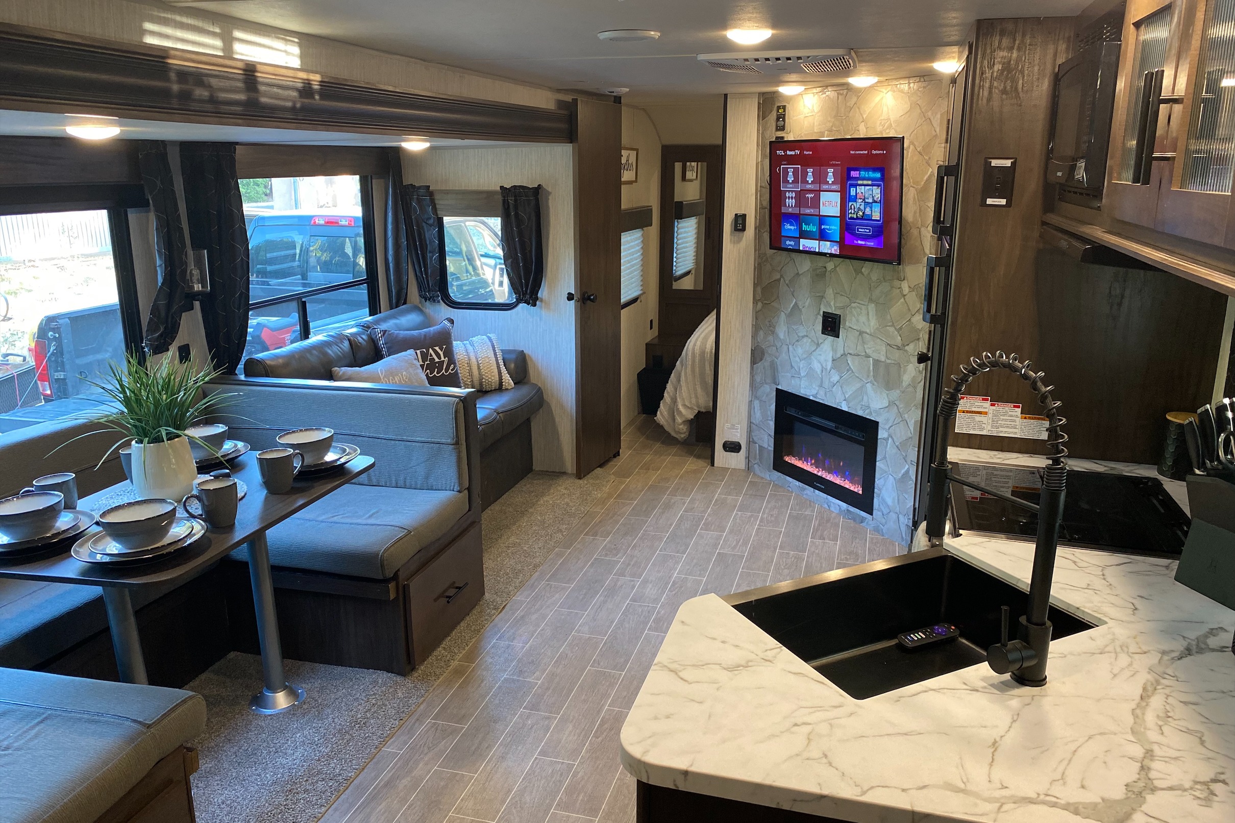 Memory Maker - Delivery and Set Up Offered - 2021 Trailer 
