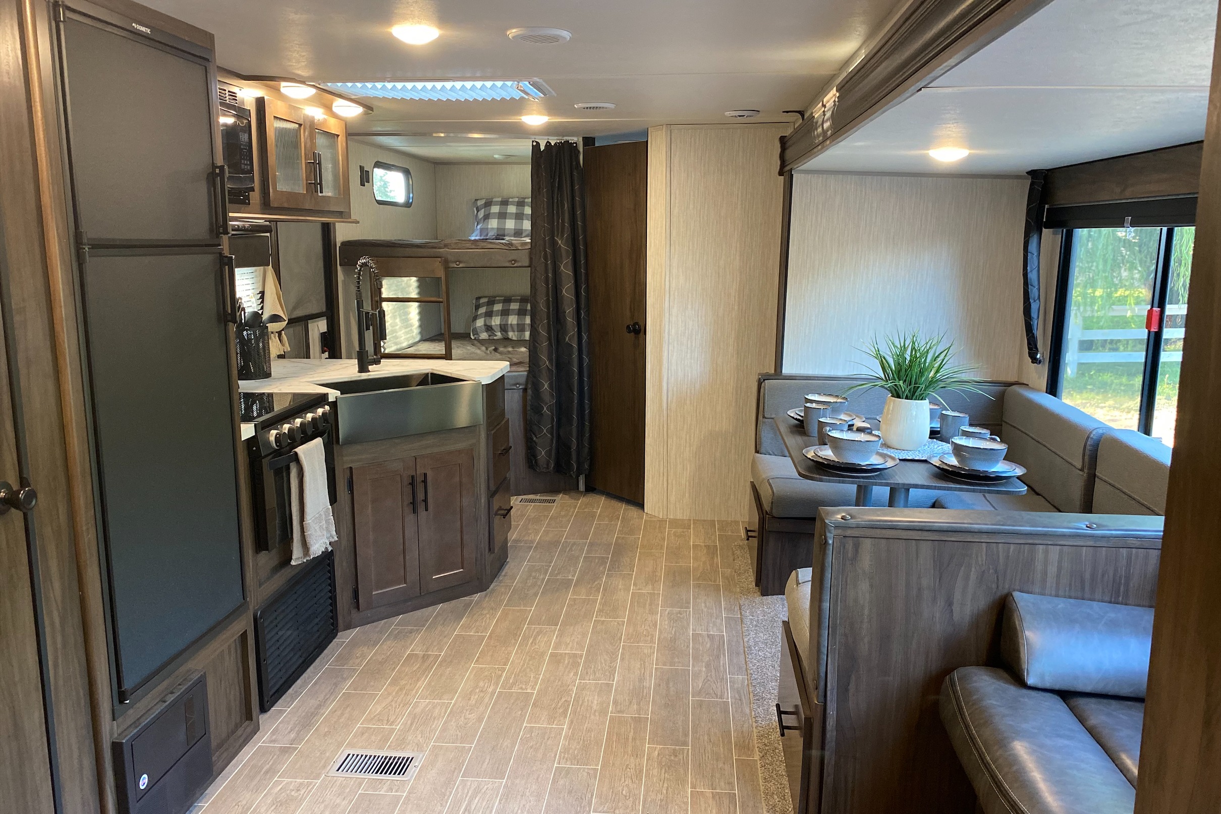 Memory Maker - Delivery and Set Up Offered - 2021 Trailer 