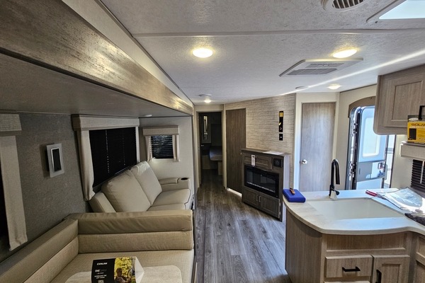 Robert's Forest River Catalina Travel Trailer