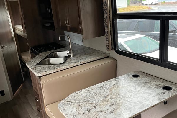 2019 Family Friendly Jayco Motorhome