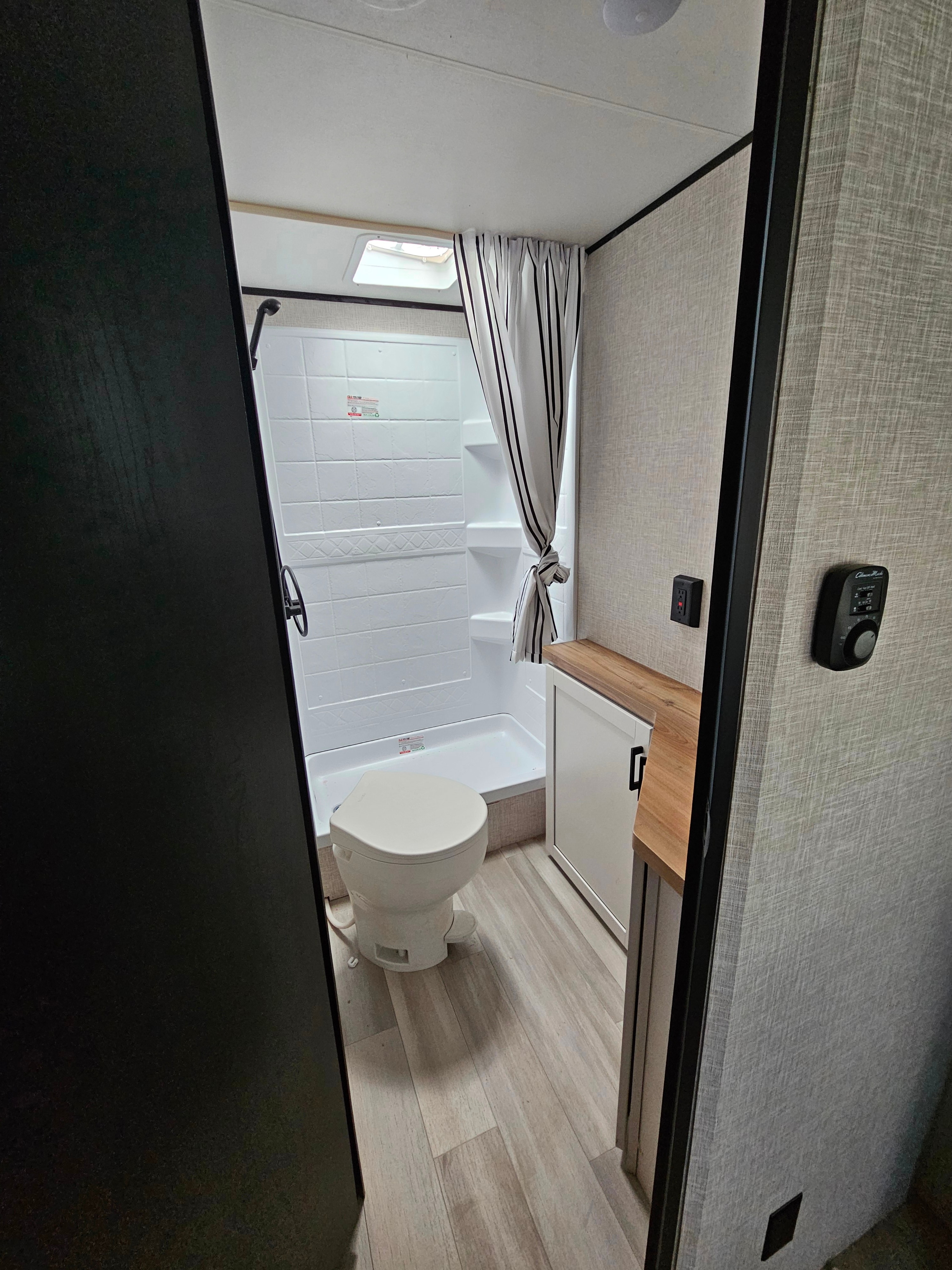 Terrah's Starcraft BHS26 Travel Trailer
