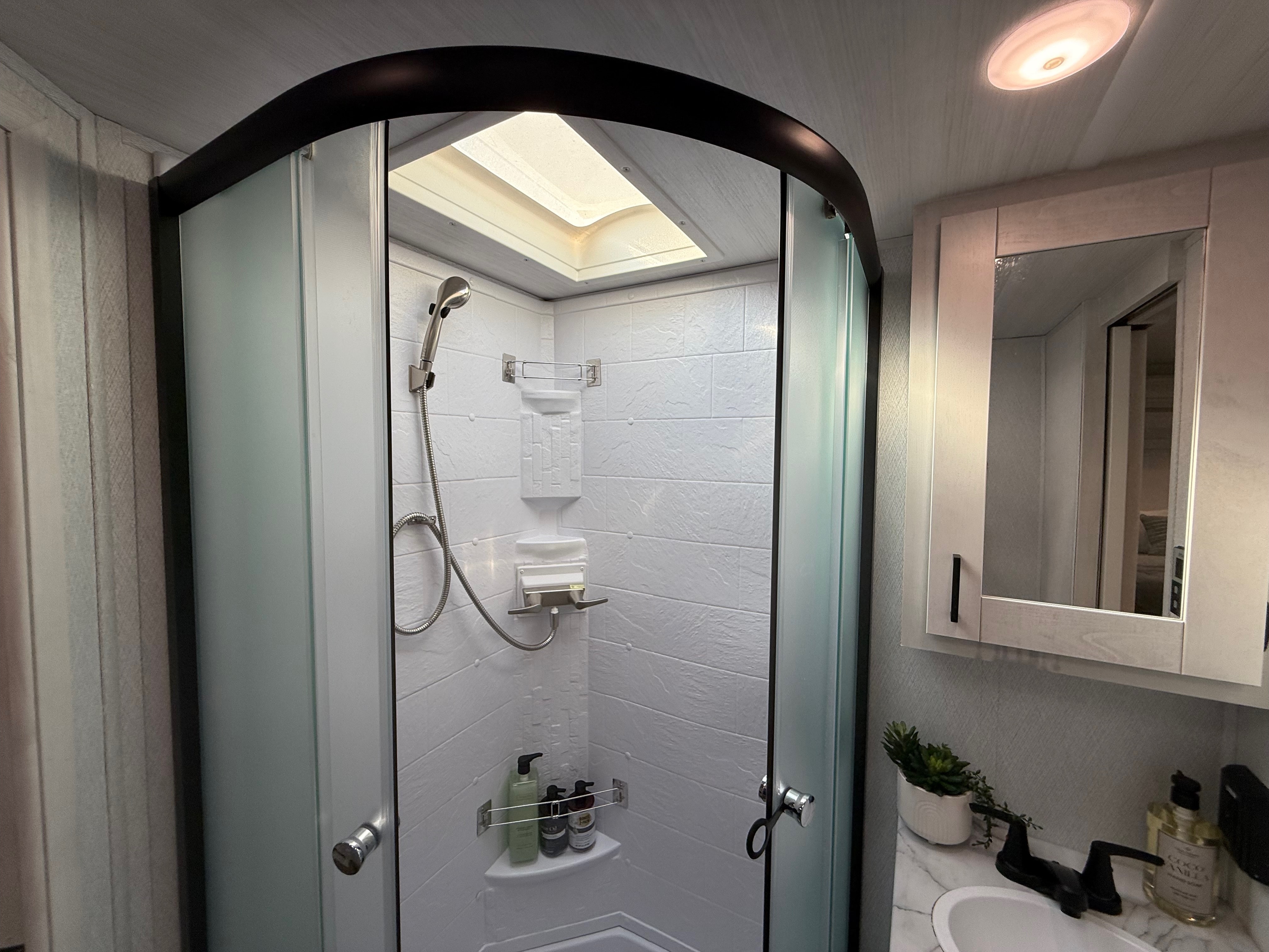 Forest River Entrada 3100FB Luxury Easy to drive Class C sleep up to 10