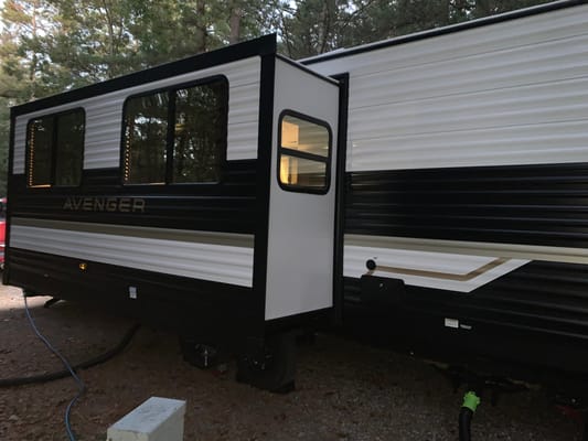 Sweet Pea II - 2026 Bunk House with Camp King bed