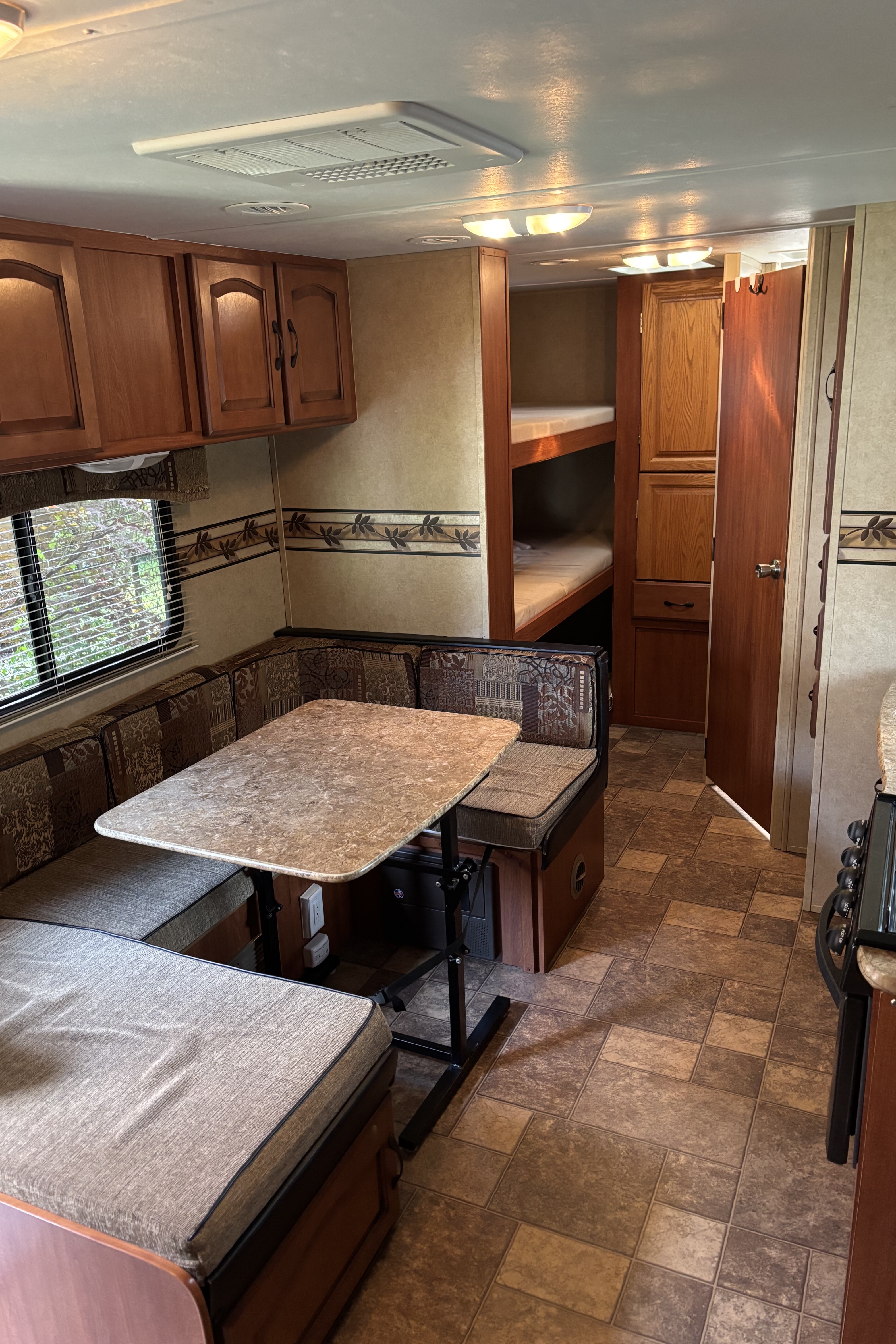 Island Adventure Bunkhouse