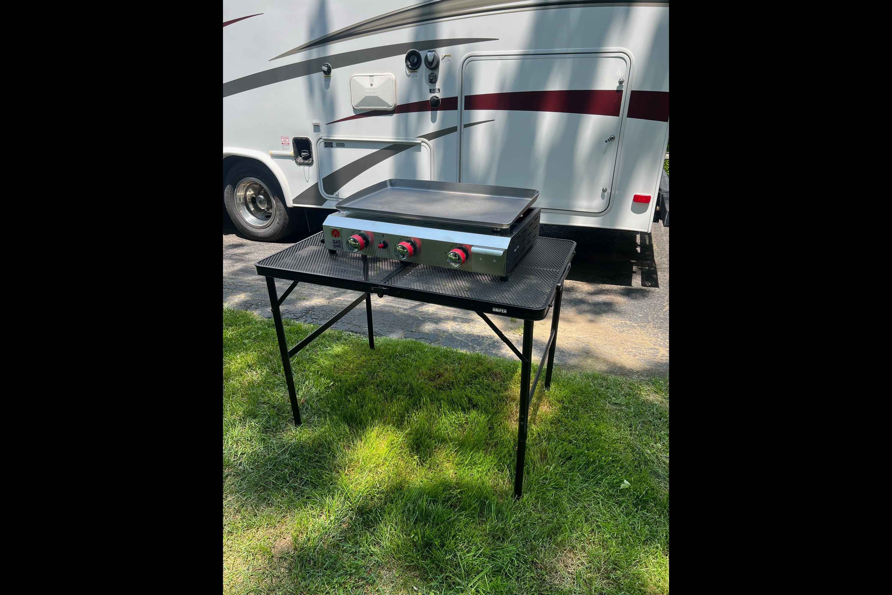 CT RV Adventures Forest River Sunseeker 3170DSF Class C