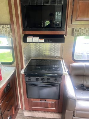 CT RV Adventures Forest River Sunseeker 3170DSF Class C