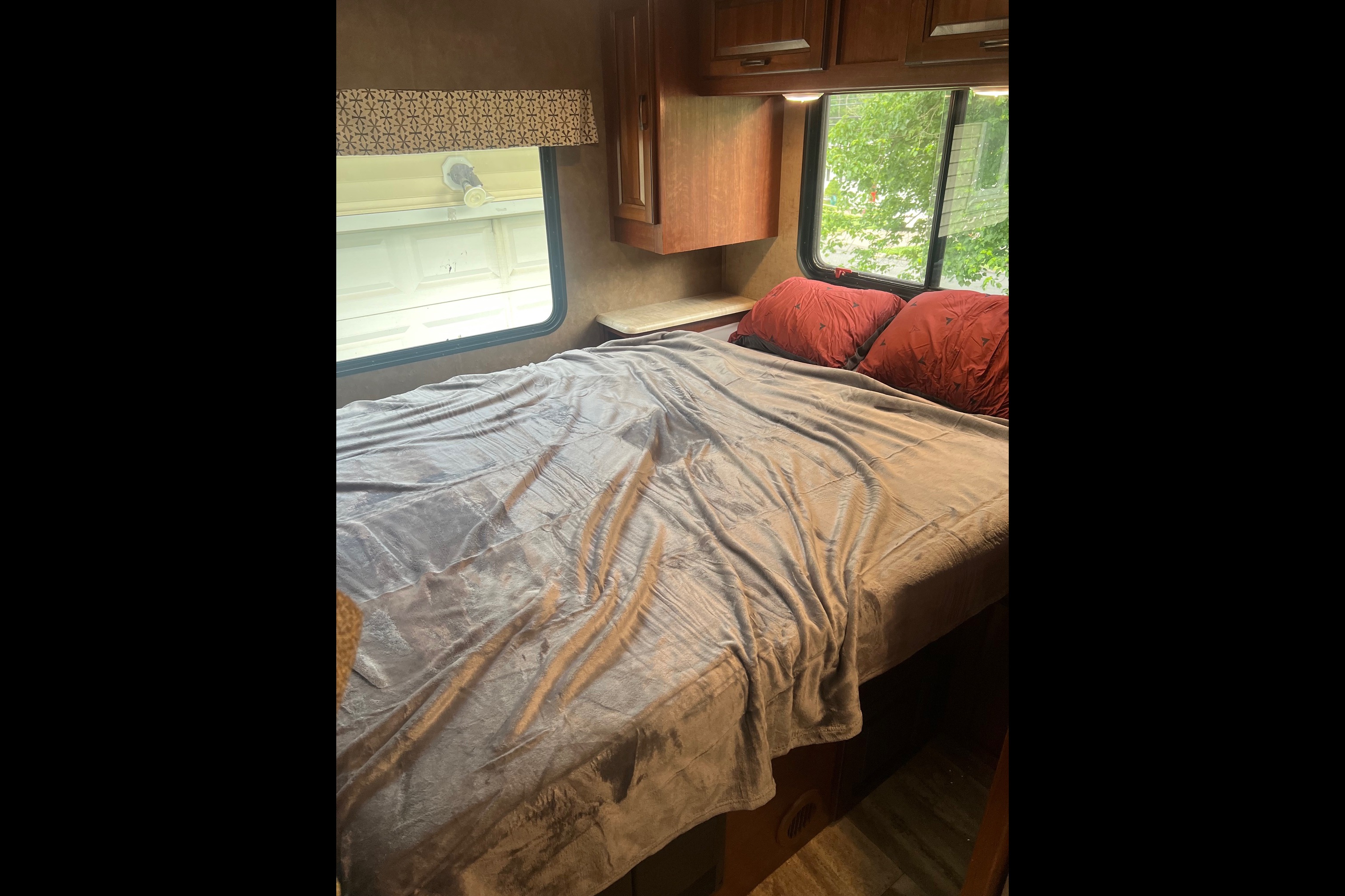 CT RV Adventures Forest River Sunseeker 3170DSF Class C