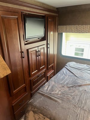 CT RV Adventures Forest River Sunseeker 3170DSF Class C