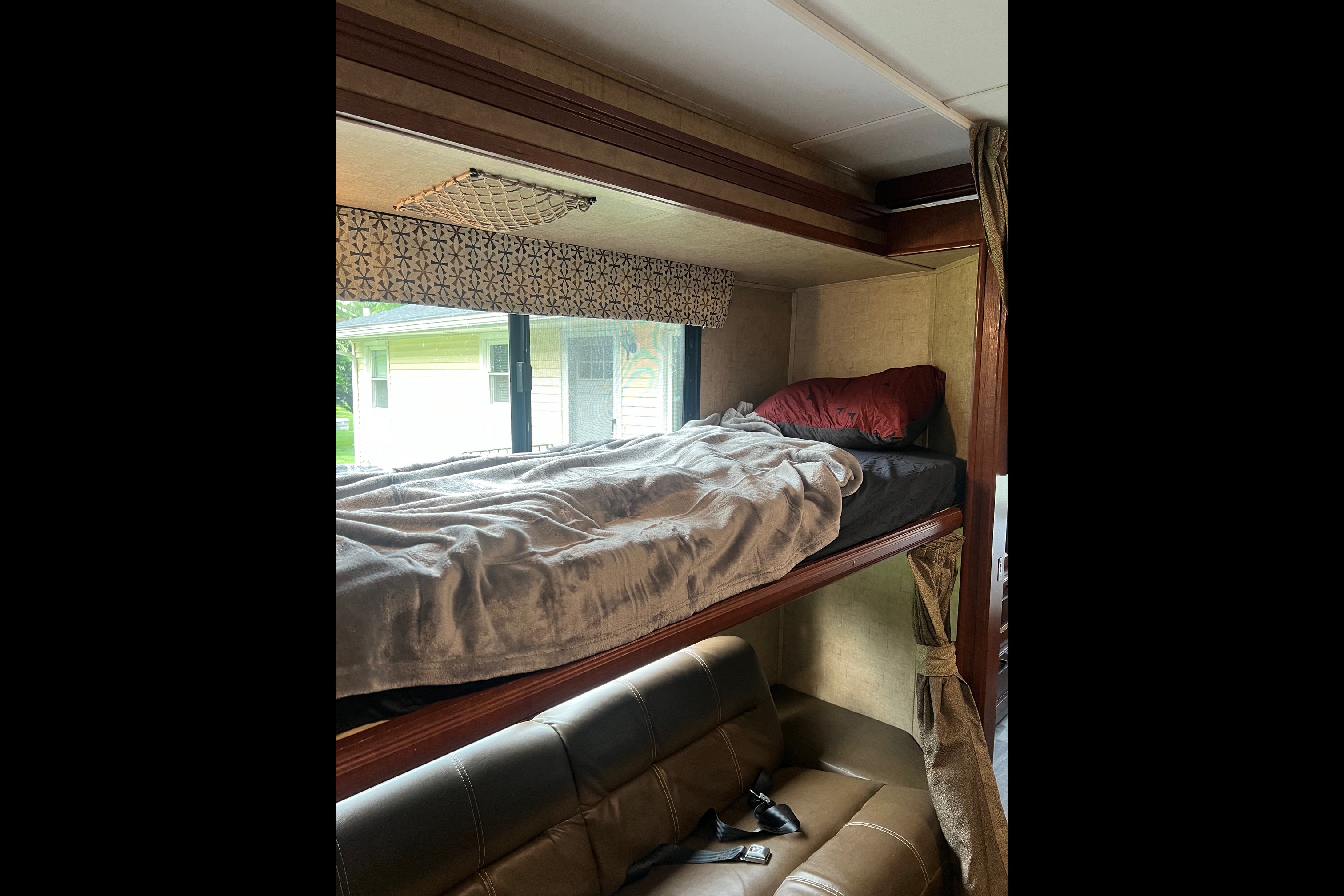 CT RV Adventures Forest River Sunseeker 3170DSF Class C